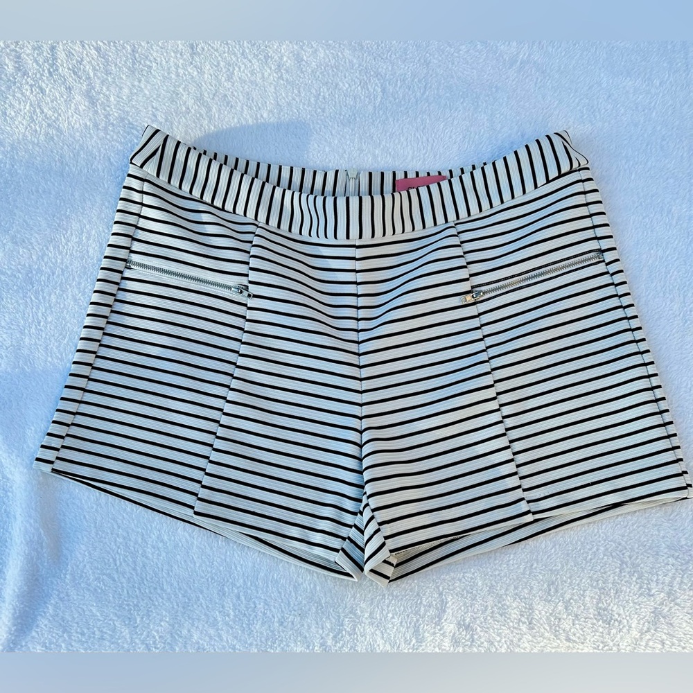 CI SONO Striped Shorts Size XL Silver Zippers